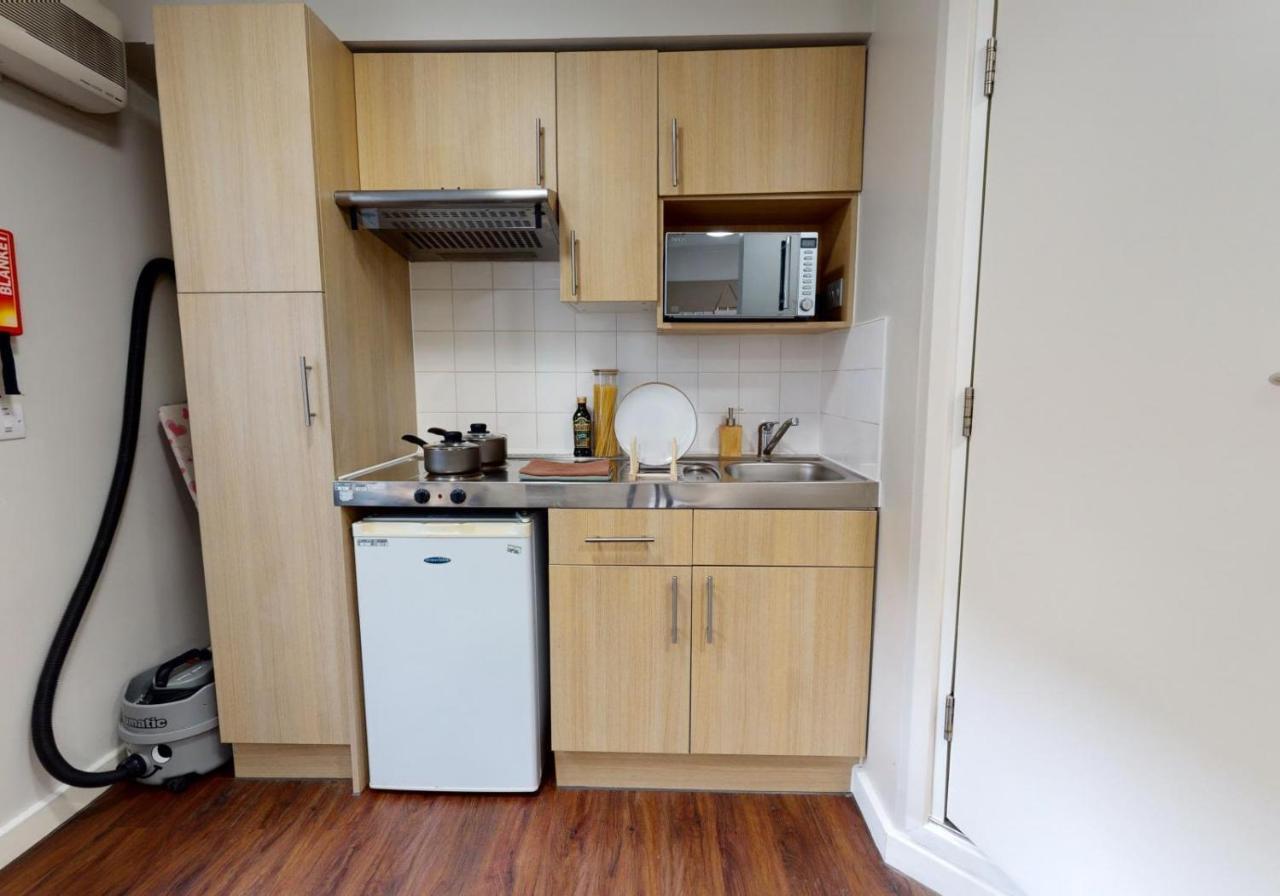 Private Bedrooms With Shared Kitchen And Studios At Iq Tufnell House In London Eksteriør bilde