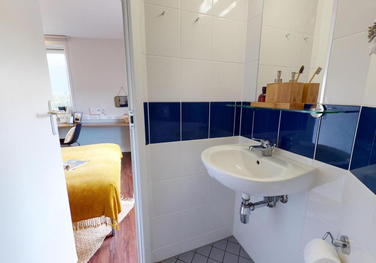 Private Bedrooms With Shared Kitchen And Studios At Iq Tufnell House In London Eksteriør bilde